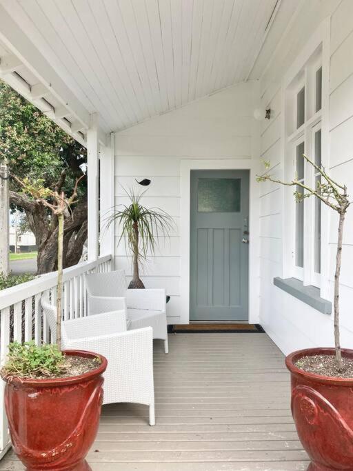 Artshack At The Beach Whanganui Exterior photo